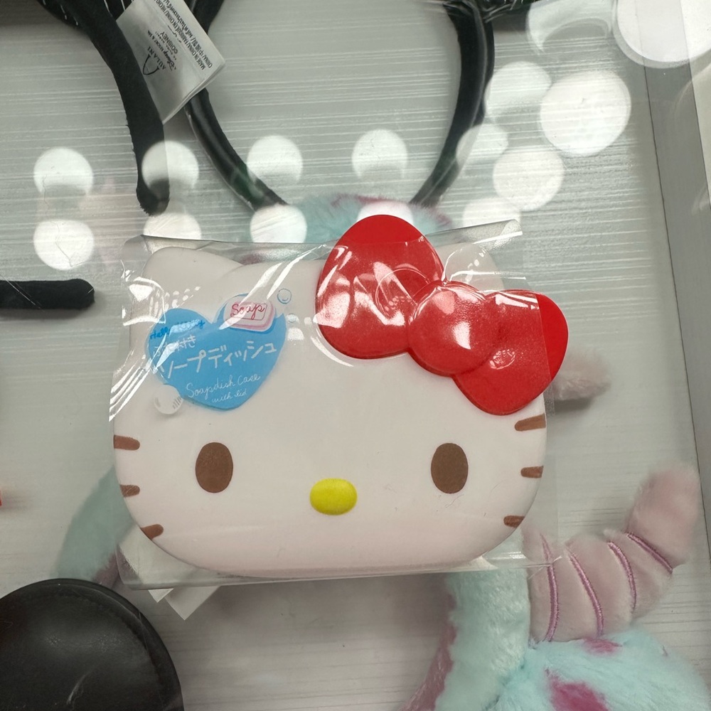 Hello Kitty soap holder